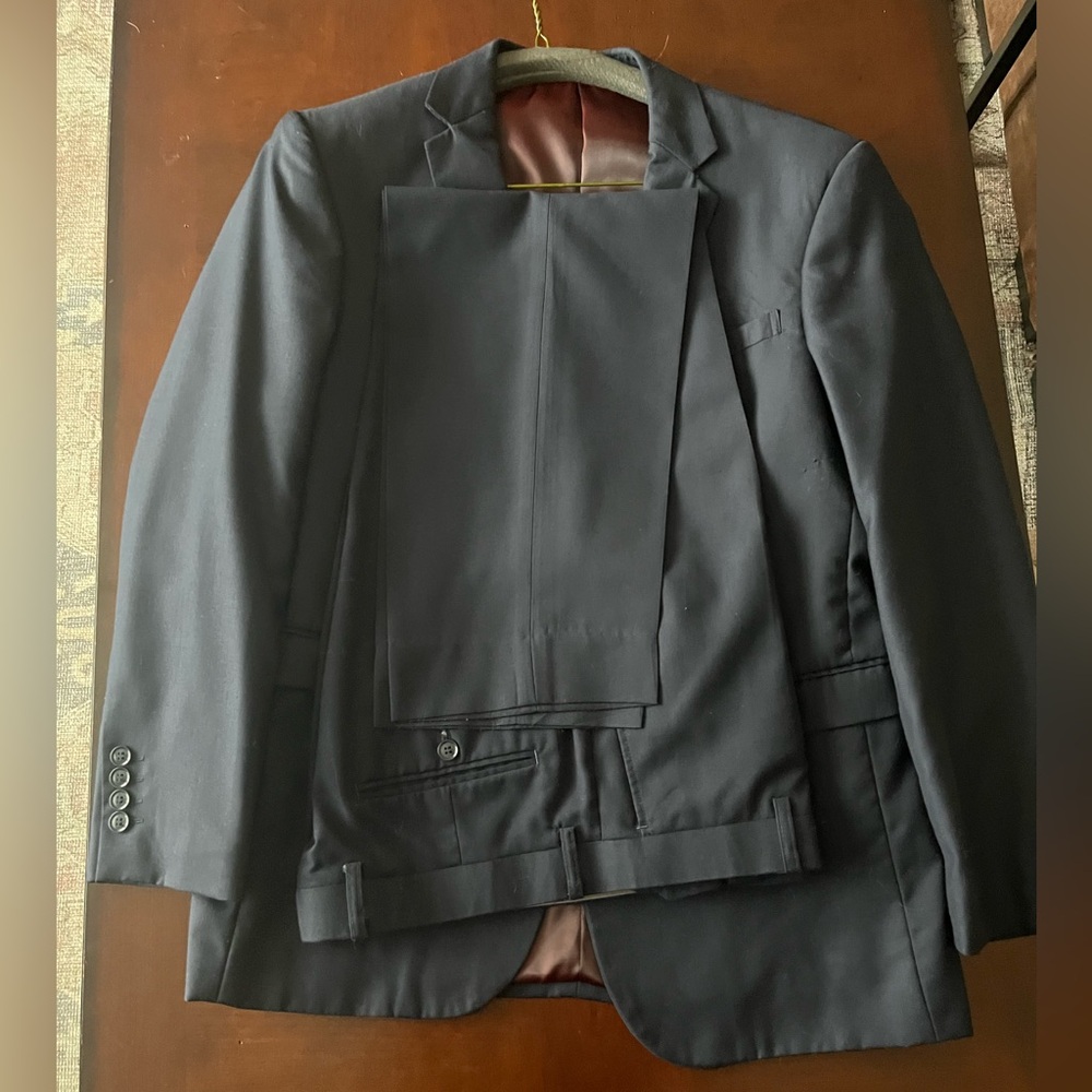Fellini Uomo Men’s Suit Jacket and Pants